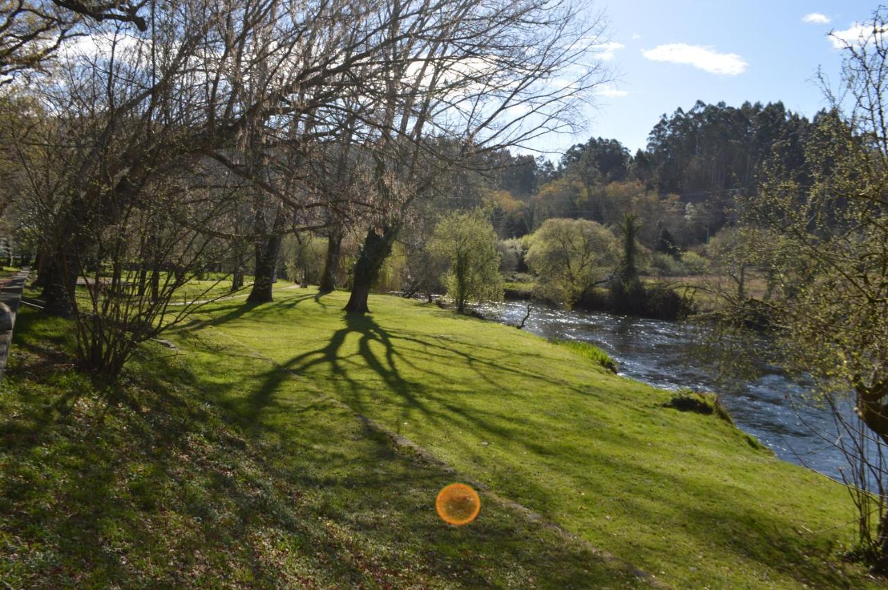 Las Palmeras Caldas De Reis Bagian luar foto