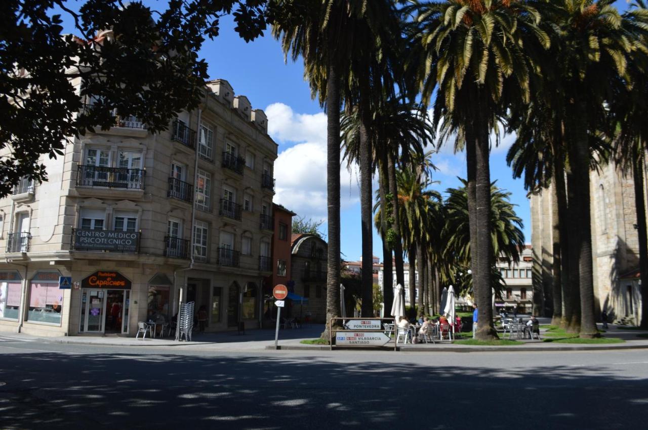 Las Palmeras Caldas De Reis Bagian luar foto